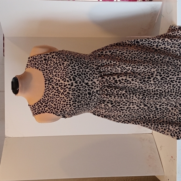 Apt 9 cheetah print midi dress size large - Picture 3 of 8